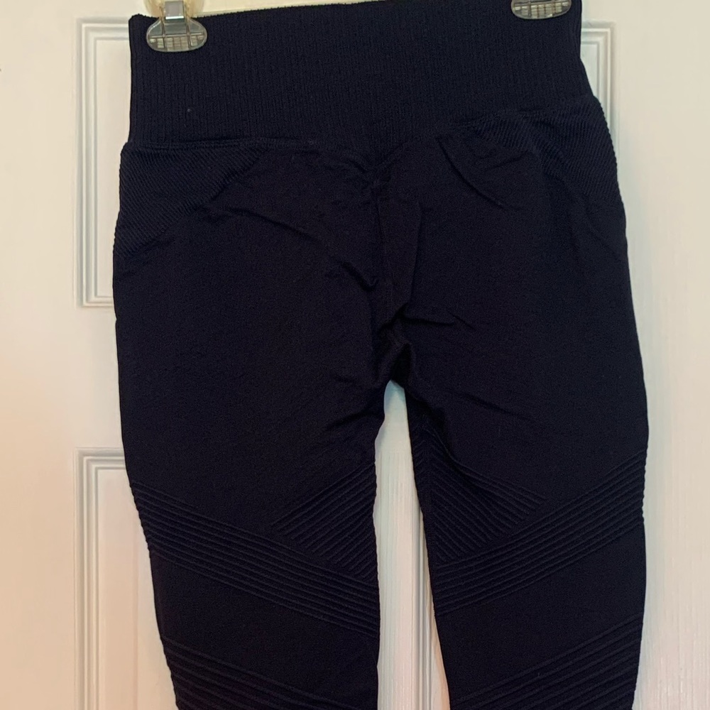 aim’n navy leggings FINAL PRICE - Picture 2 of 5